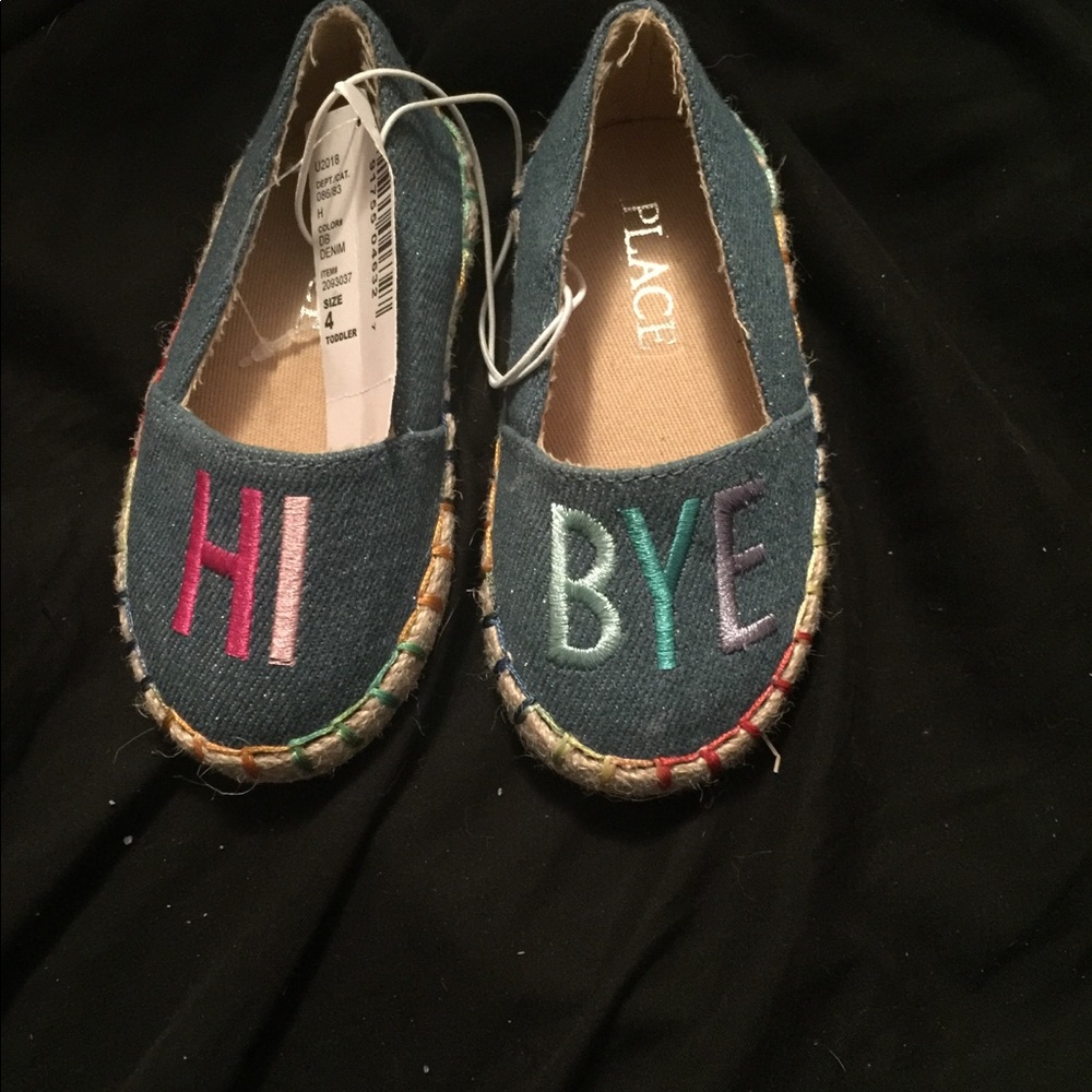 Children’s place “hi, bye” shoes